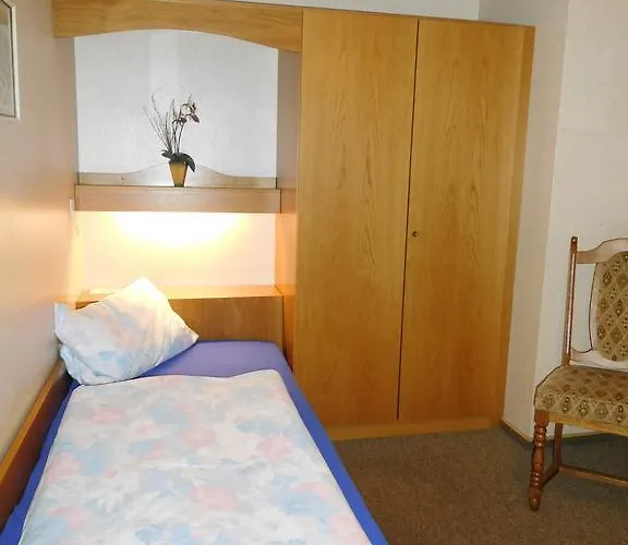 بيت ضيافة Faisst